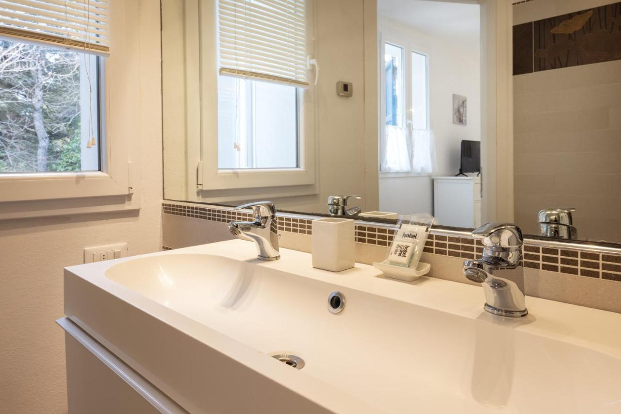 B&B Ca Bianca Ventisette Riccione Kültér fotó